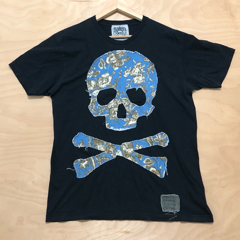 Keanam Duffty Short Sleeve Black Top Blue Floral Skull Patch Unisex Size L.